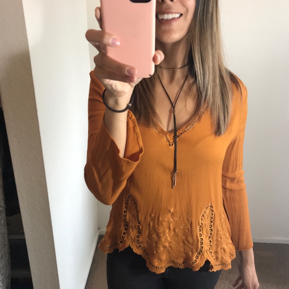 Long sleeve loose mustard top ✨✨✨